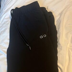 Alo Accolade sweatpants black